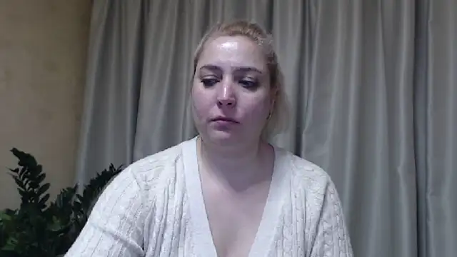 sweetpussy13 online show from March 7, 9:07 am