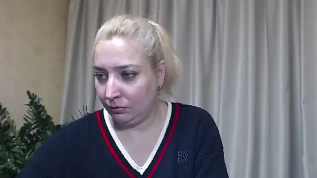 sweetpussy13 online show from November 3, 7:13 am