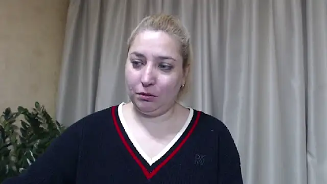 sweetpussy13 online show from March 7, 7:04 am