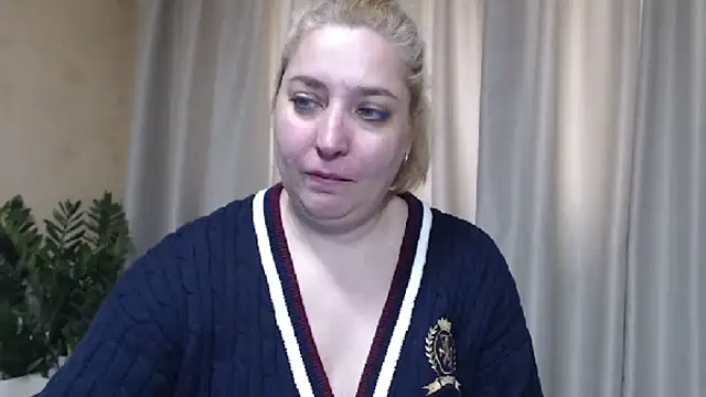 sweetpussy13 online show from March 28, 6:47 am