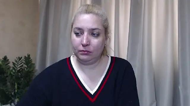 sweetpussy13 online show from April 17, 5:54 am