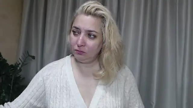 sweetpussy13 online show from October 10, 6:03 am