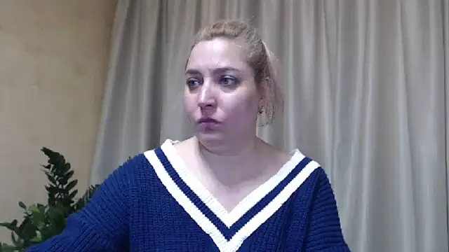 sweetpussy13 online show from February 22, 9:56 am