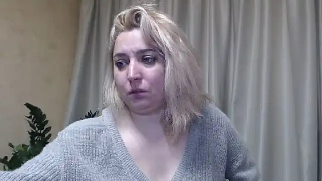 sweetpussy13 online show from February 20, 9:55 am