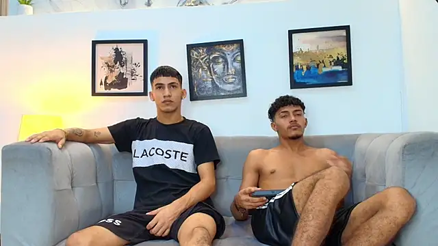 Snapshot of DIAMOND_BLACKS chatting on March 3, 7:37 am DIAMOND BLACKS online show from March 3, 7:37 am