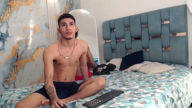 DIAMOND BLACKS online show from April 11, 7:45 am