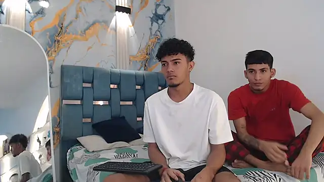 DIAMOND BLACKS online show from March 17, 7:22 am