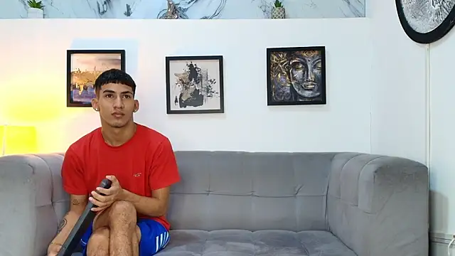 DIAMOND BLACKS online show from March 6, 7:47 am