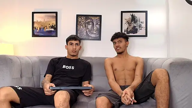 Snapshot of DIAMOND_BLACKS chatting on February 28, 7:30 am DIAMOND BLACKS online show from February 28, 7:30 am