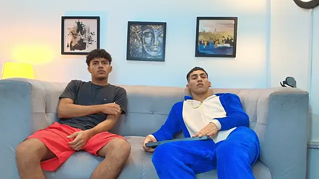 Snapshot of DIAMOND_BLACKS chatting on January 10, 7:36 am DIAMOND BLACKS online show from January 10, 7:36 am