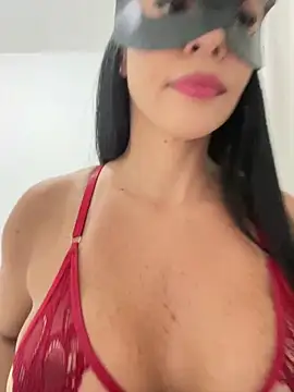 Snapshot of Anna2026_ chatting on May 13, 11:34 pm Anna2026 online show from May 13, 11:34 pm