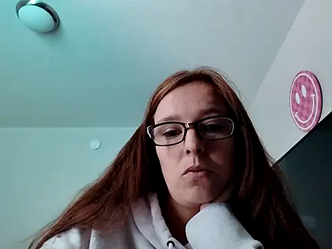 redremmi online show from December 15, 6:14 pm