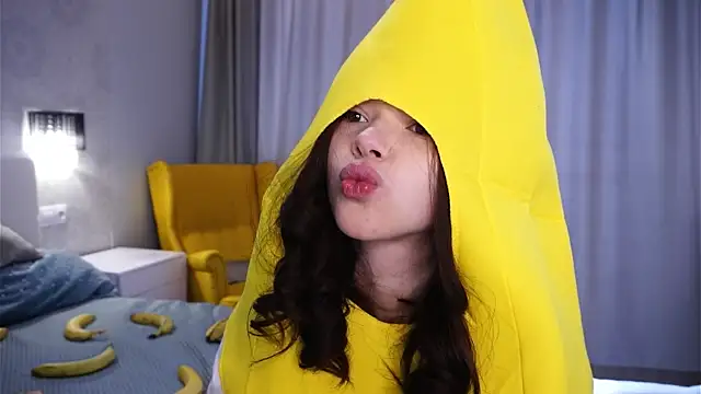 Snapshot of JanethLevine chatting on December 15, 9:04 am JanethLevine online show from December 15, 9:04 am