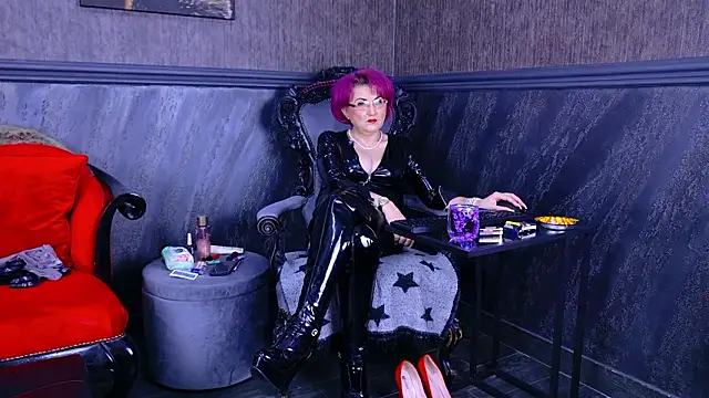 IsabelaConte online show from March 29, 7:15 pm