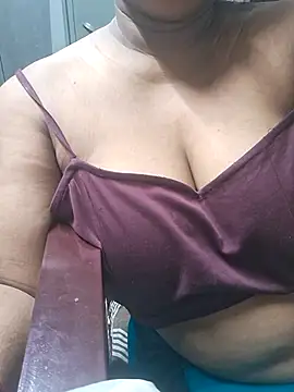 Sexy doctor72 online show from July 5, 6:26 pm