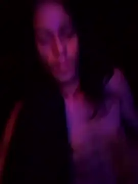 Snapshot of angeliChacon chatting on December 14, 10:21 am angeliChacon online show from December 14, 10:21 am