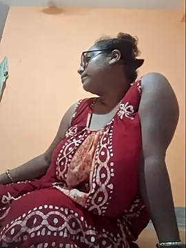 Snapshot of MISTI_KOLK chatting on July 5, 3:44 am MISTI KOLK online show from July 5, 3:44 am