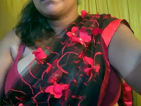 MISTI KOLK online show from May 17, 8:03 am