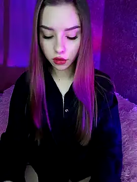 BitterPeach online show from February 5, 4:03 pm