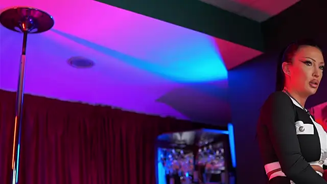 AstridVex online show from April 9, 8:37 pm