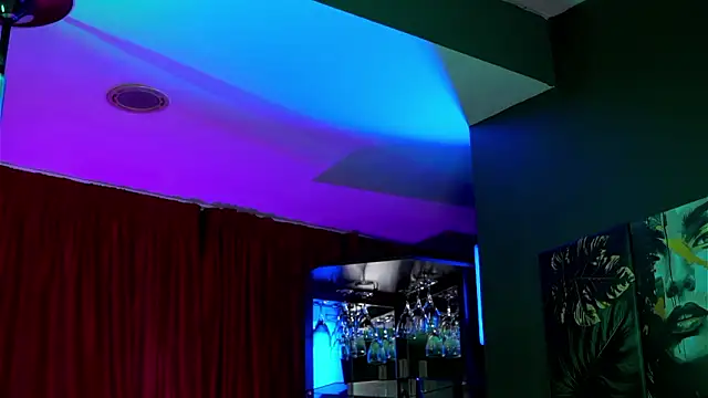 AstridVex online show from March 15, 9:00 pm