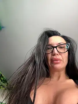 AstridVex online show from March 25, 4:39 pm