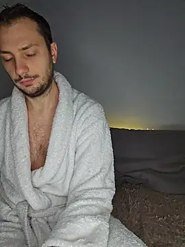 Lovebackground online show from January 7, 1:38 pm