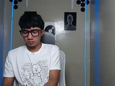 Ur hottestjonny online show from July 8, 11:22 am