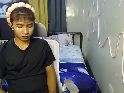 Ur hottestjonny online show from June 16, 11:43 am