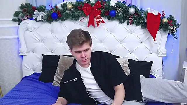 Snapshot of NickJohnas chatting on January 7, 5:12 am NickJohnas online show from January 7, 5:12 am