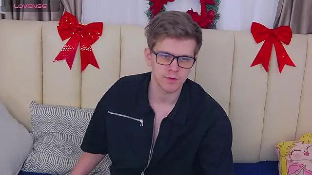 Snapshot of NickJohnas chatting on January 9, 6:09 am NickJohnas online show from January 9, 6:09 am