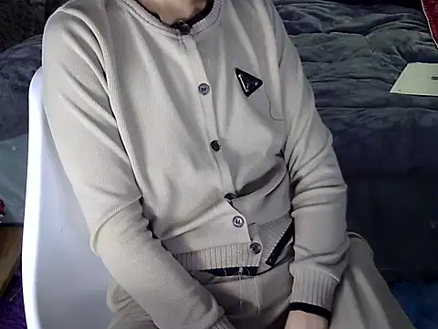 Chichi 86 online show from February 7, 4:37 pm