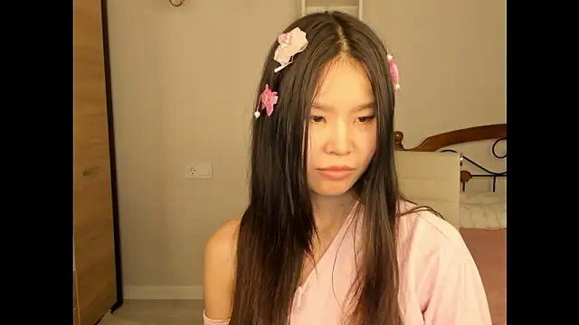 amiya cute online show from March 4, 4:59 pm