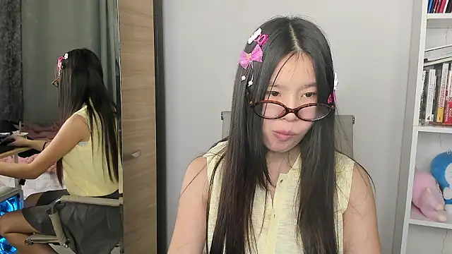 amiya cute online show from February 22, 3:13 pm