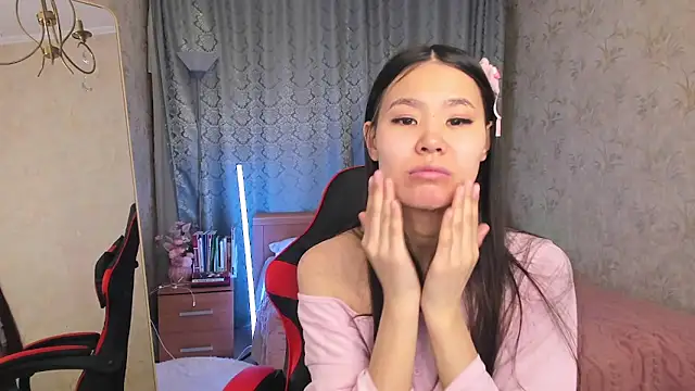 amiya cute online show from March 18, 3:57 pm