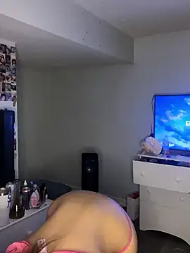 maisie goldxx online show from January 11, 1:23 am