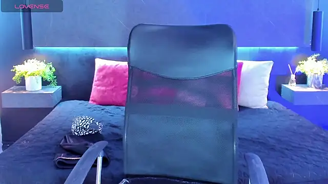 arcangel harris online show from April 18, 7:29 pm