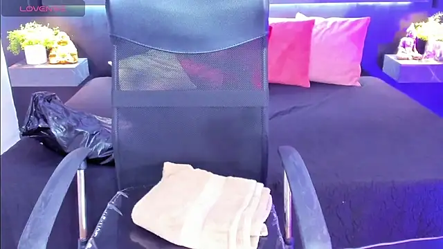 arcangel harris online show from April 13, 7:07 pm