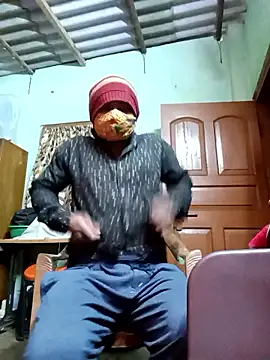 Snapshot of Nick_universal chatting on January 7, 1:43 am Nick universal online show from January 7, 1:43 am