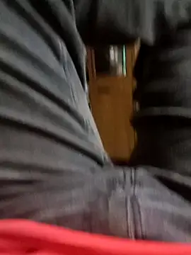 Snapshot of Nick_universal chatting on February 15, 7:31 am Nick universal online show from February 15, 7:31 am