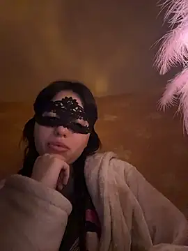 SilkyMira online show from March 26, 9:13 pm