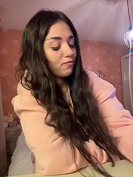 SilkyMira online show from March 1, 7:58 pm