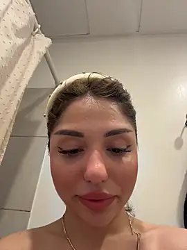 SilkyMira online show from January 17, 2:31 pm