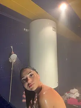 SilkyMira online show from May 9, 6:11 pm