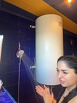 SilkyMira online show from April 14, 10:31 am