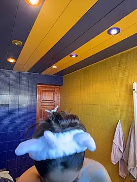 SilkyMira online show from February 25, 1:44 pm