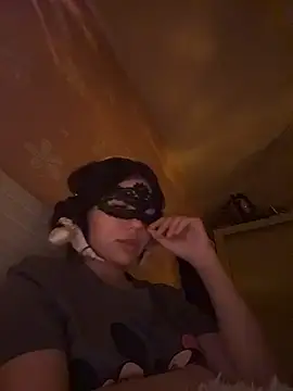 SilkyMira online show from March 28, 9:16 pm