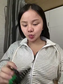 leo-kitty online show from February 15, 8:46 am