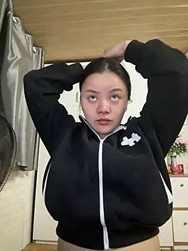 leo-kitty online show from March 3, 2:57 pm