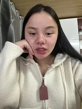 leo-kitty online show from February 16, 6:06 pm